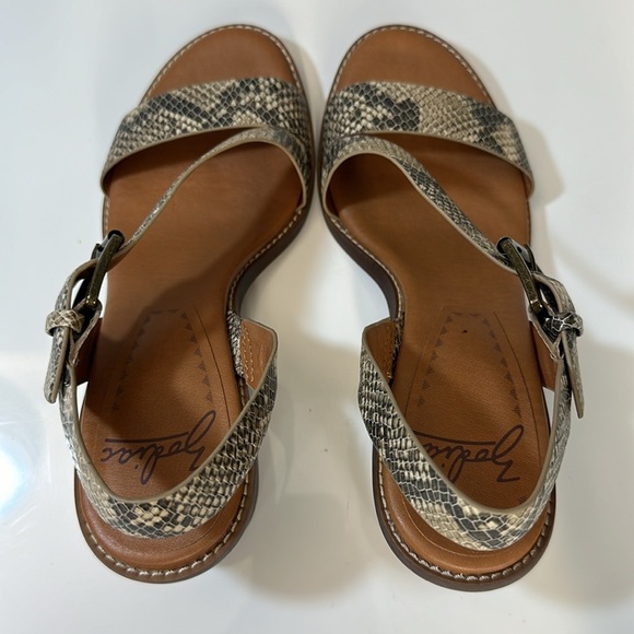 Anthropologie Zodiac Ivy Snake Print Sandals Size 8.5 - Picture 8 of 15